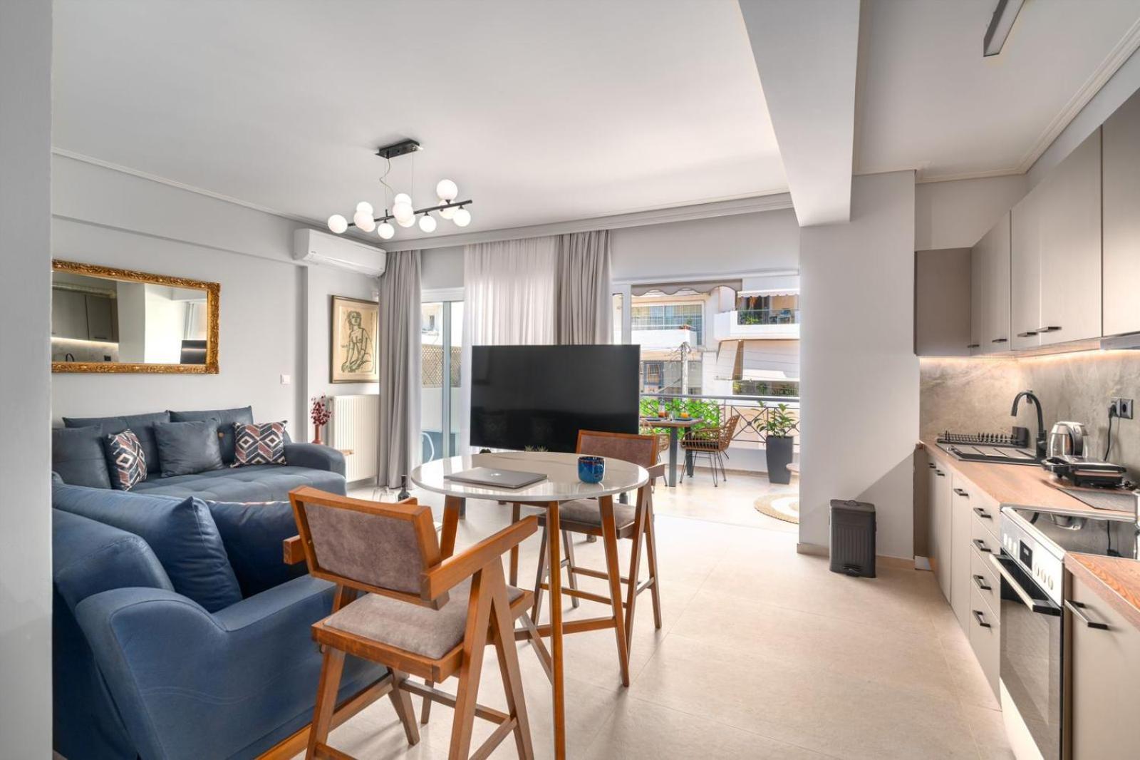 Luxurious Coastal Retreat In Glyfada Apartment Athens